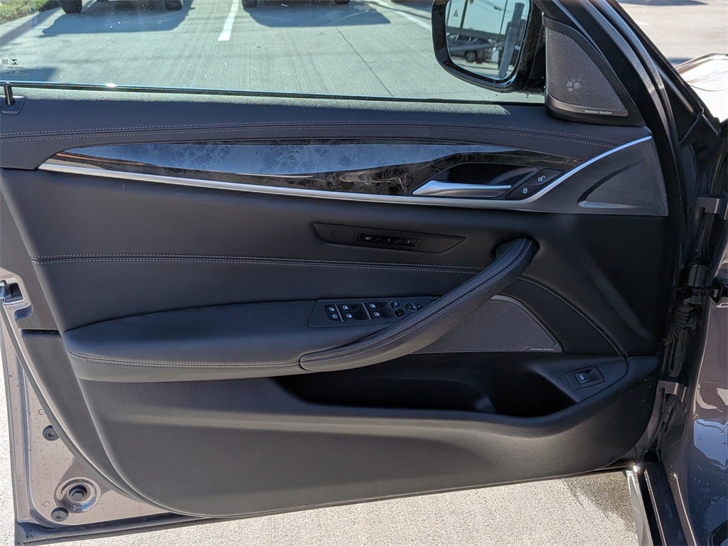 2023 BMW 5 Series M550i xDrive