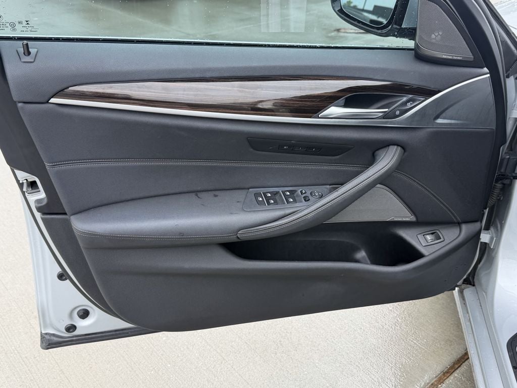 2021 BMW 5 Series 540i