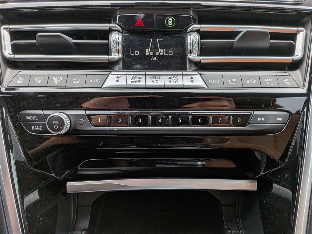 2022 BMW 8 Series 840i