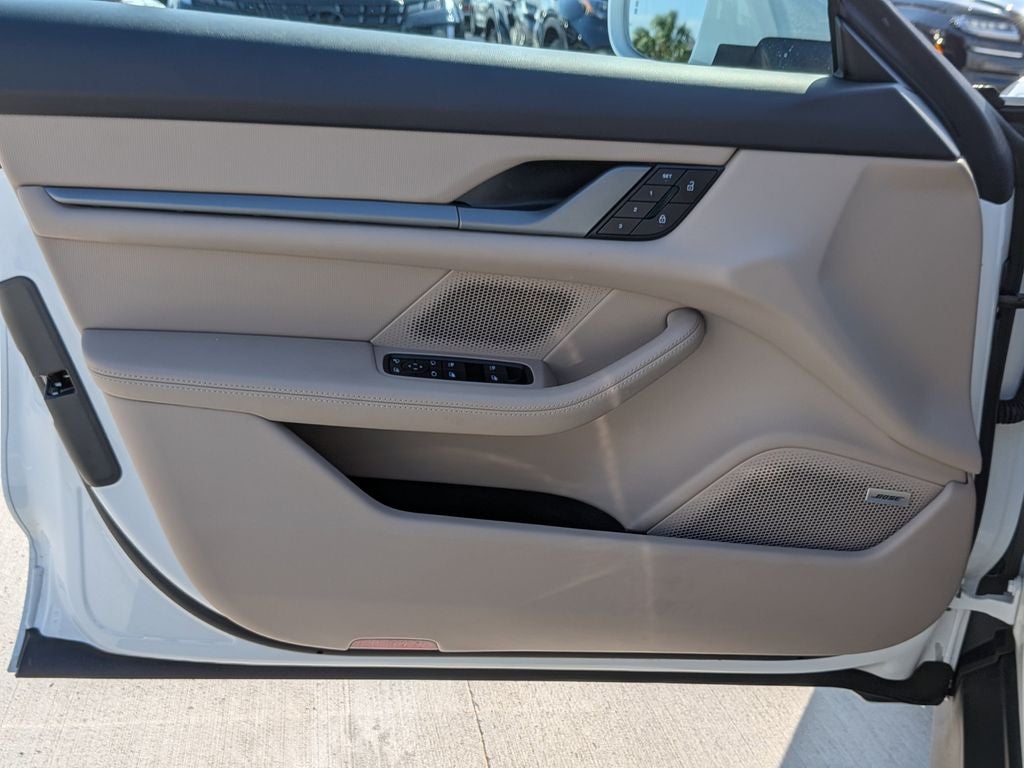 2025 Porsche Taycan Base