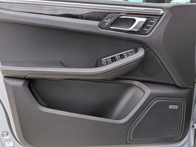 2021 Porsche Macan Base