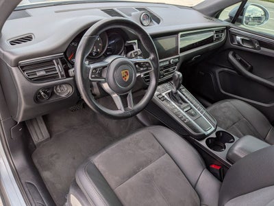 2021 Porsche Macan Base