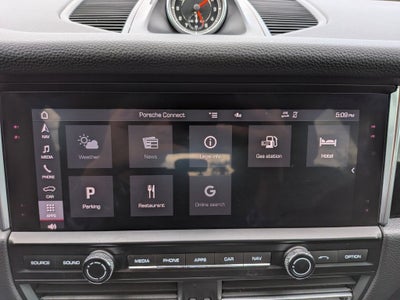 2021 Porsche Macan Base