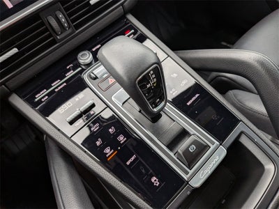 2022 Porsche Cayenne Platinum Edition