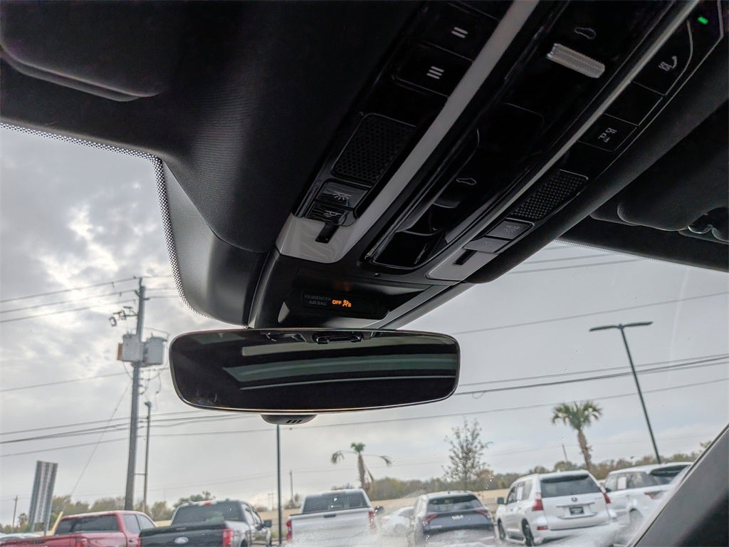 2022 Porsche Cayenne Platinum Edition