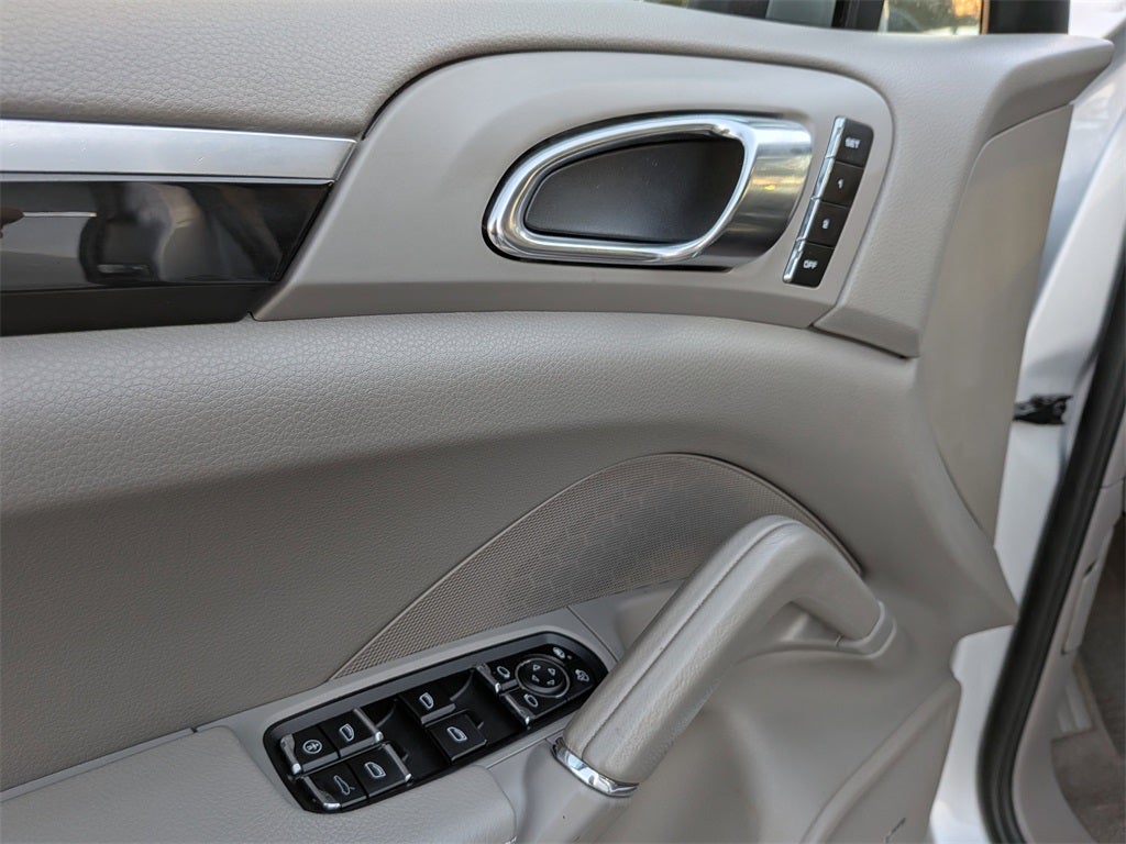 2012 Porsche Cayenne S Hybrid