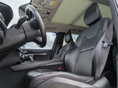 2019 Volvo XC90 T5 Momentum
