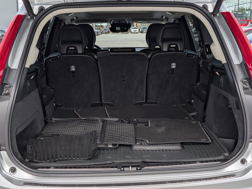 2019 Volvo XC90 T5 Momentum