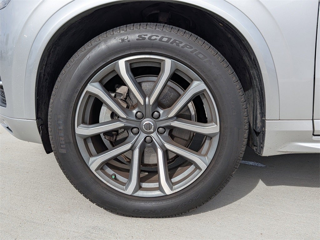 2019 Volvo XC90 T5 Momentum