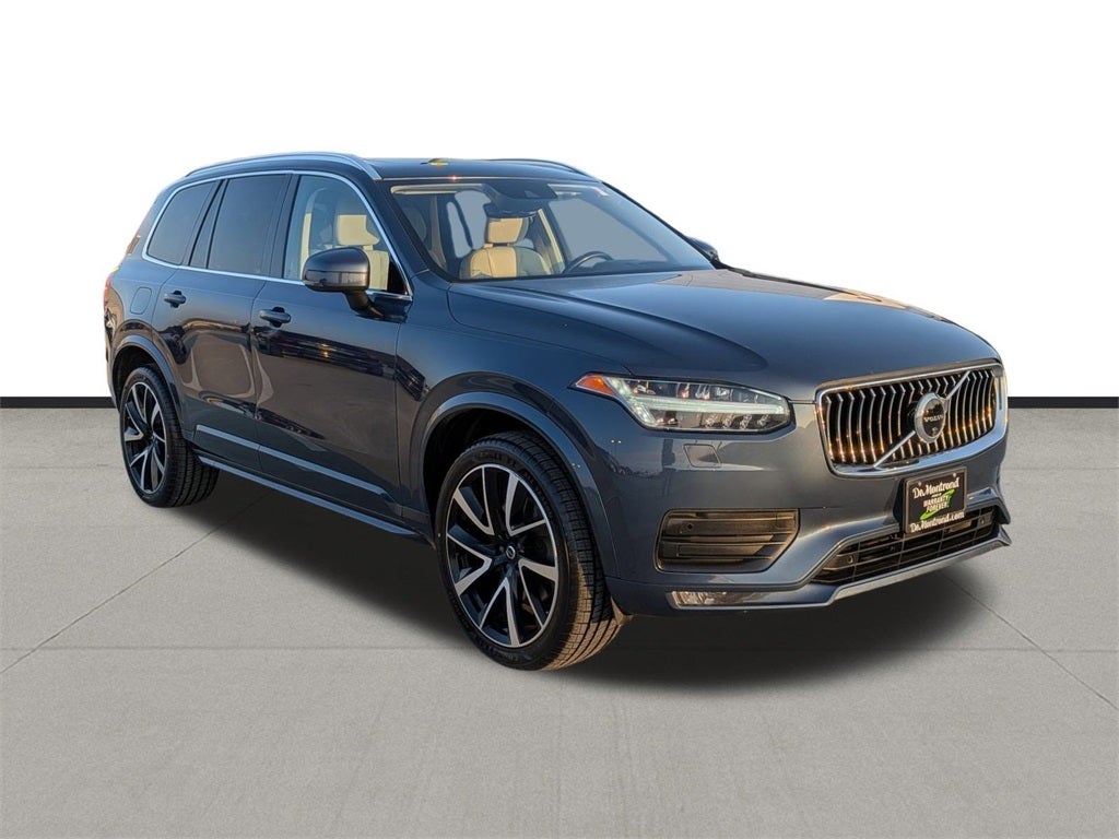 2022 Volvo XC90 T6 Momentum