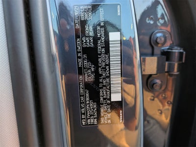 2022 Volvo XC90 T6 Momentum