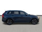 2022 Volvo XC90 T6 Momentum