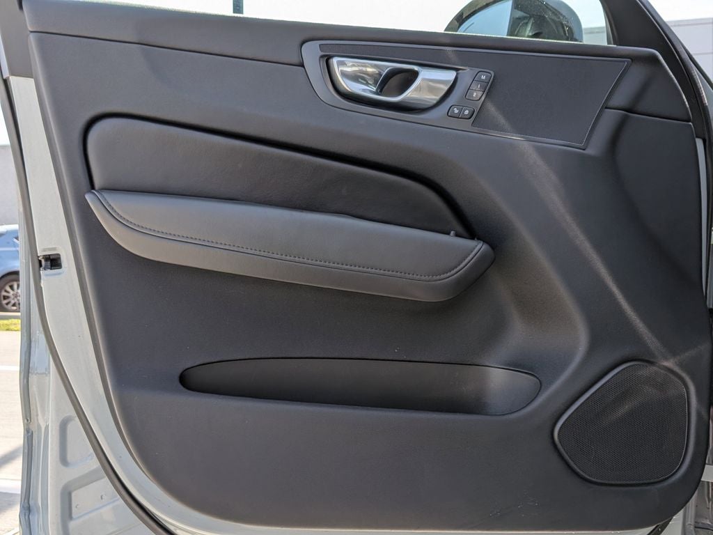 2024 Volvo XC60 B5 Core