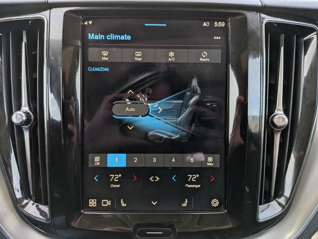 2024 Volvo XC60 B5 Core