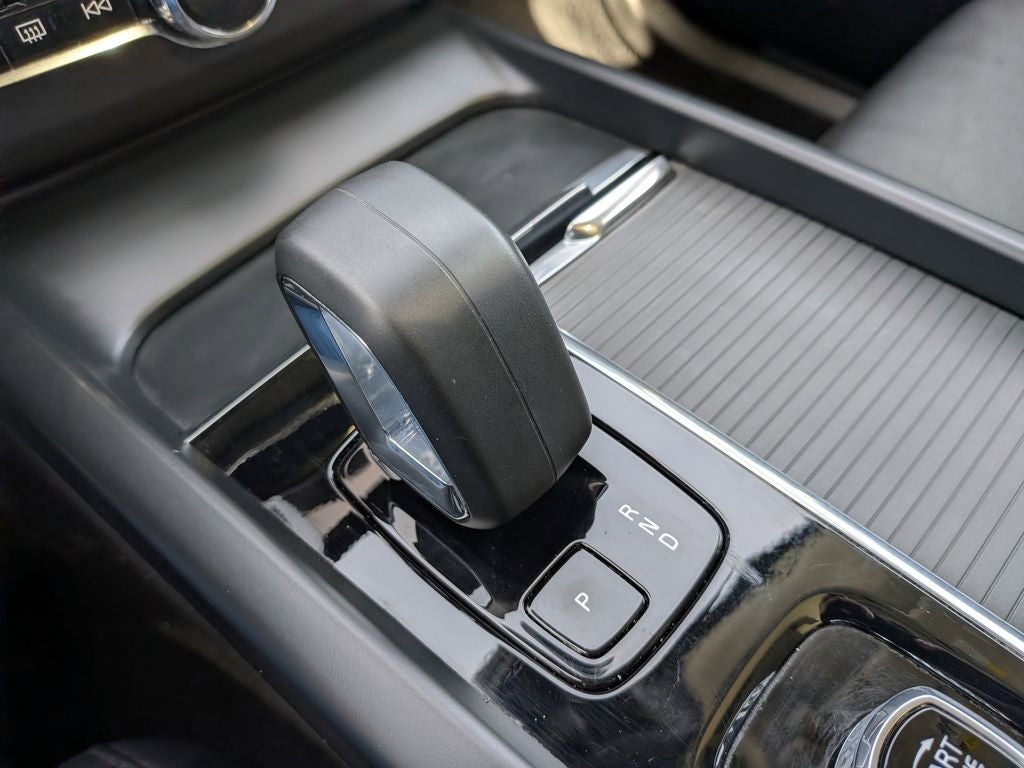 2024 Volvo XC60 B5 Core