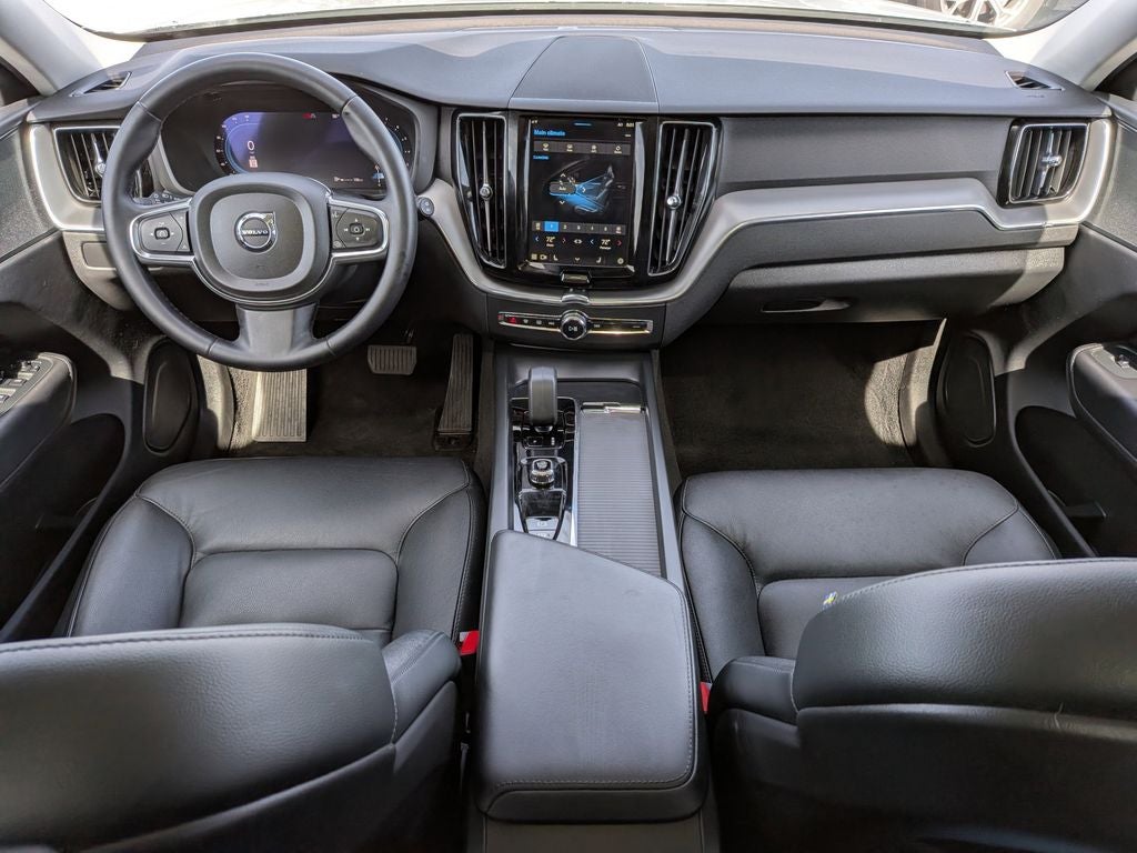 2024 Volvo XC60 B5 Core